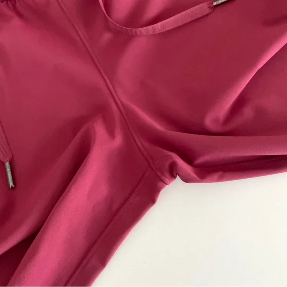 Lululemon On the Fly 7/8 Pant in Chianti - Picture 6 of 9